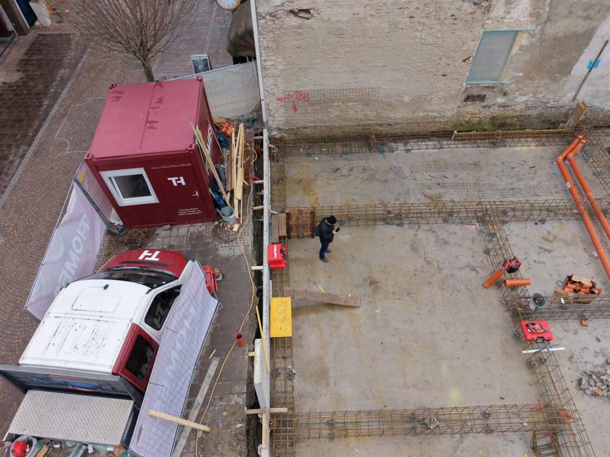 Gruppa L Ultima Swatch