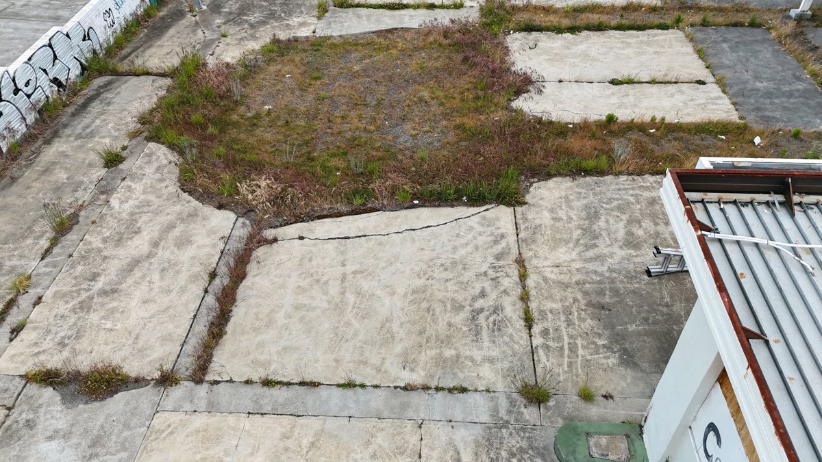 Clarence St before High after