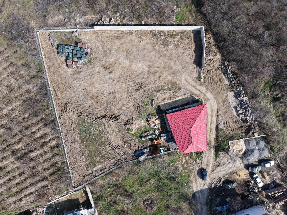 Stadium Hristo Gyulemetov Bratcigovo TetrisBau Wohncontainer Bürocontainer Tiny House Modulebau Kiosk Modulecontainer