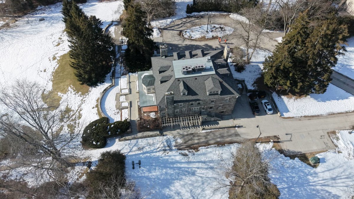 Paletta Mansion ChargePoint Charging Station