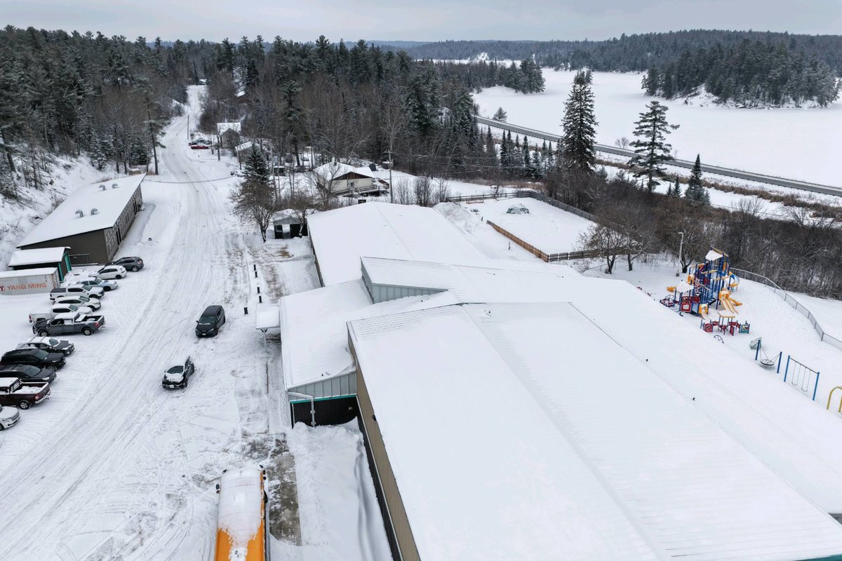 Mikinaak Onigaming School Ojibways of Reserve