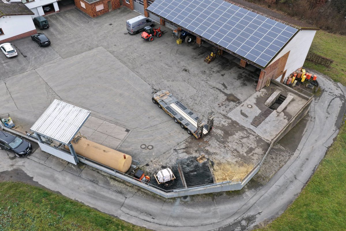 Naumann Heinrich GmbH Co KG H Hilberg