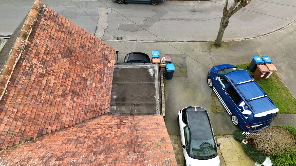 Stasher Luggage Storage Forest Road Convenience Stores premier