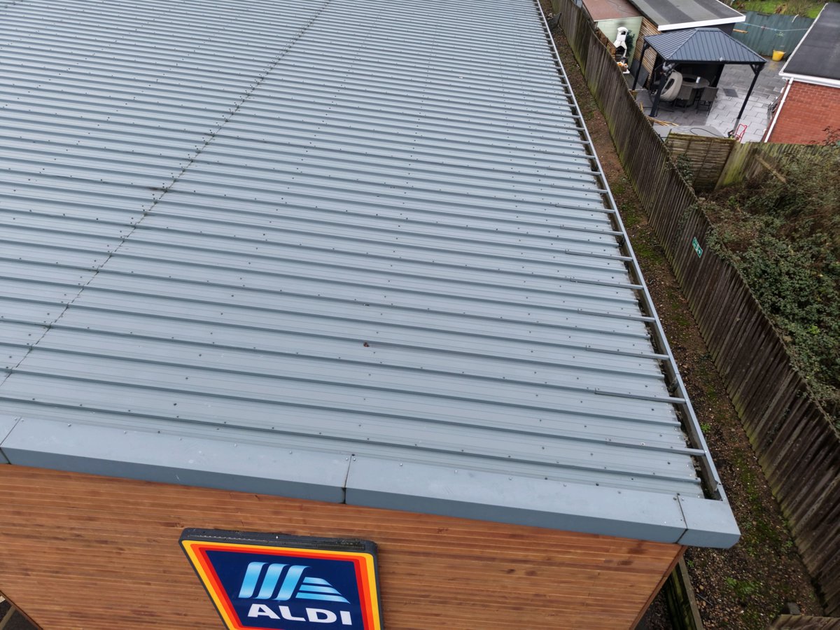 ALDI Lynn s Wheelie Bin Cleaning Service