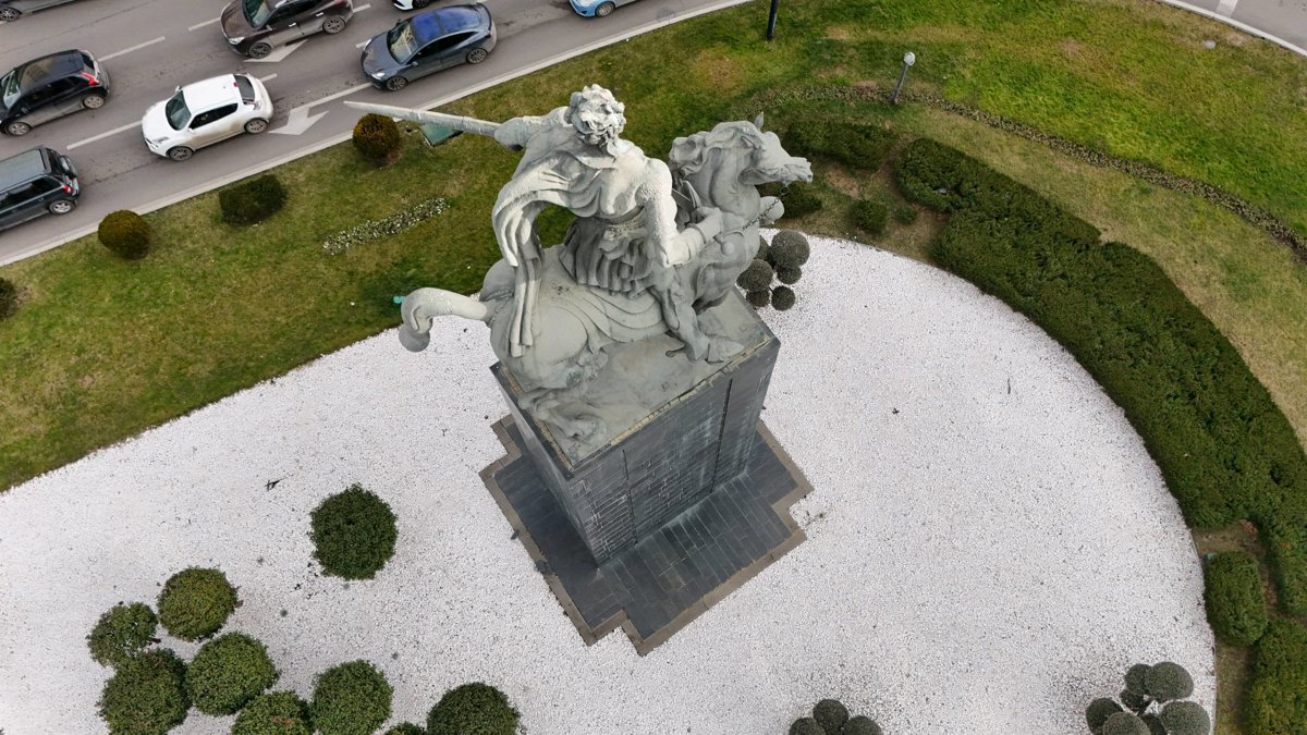 Giorgi Saakadze Monument Universe