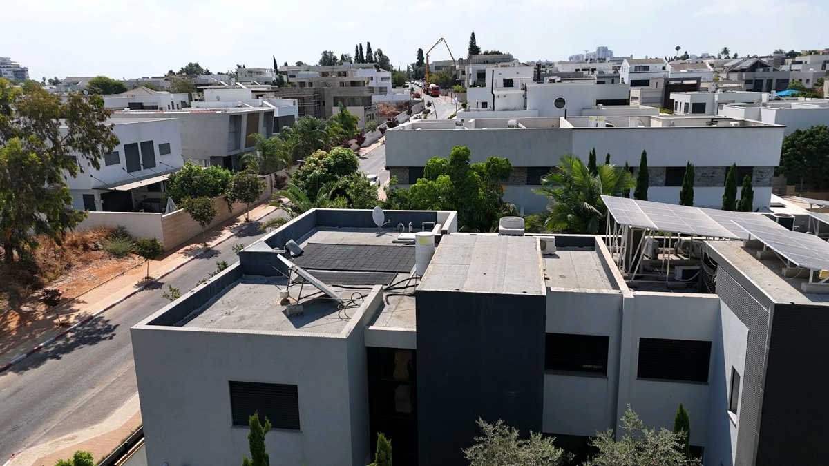 דורית שמש הסרת שיער בלייזר הוסטל בית מיכל