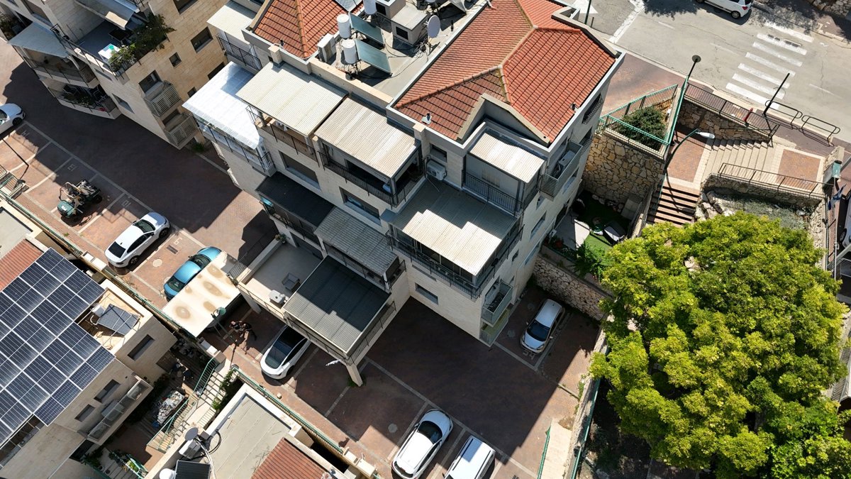 בי ס הדסים יוסי נקר עו ד Yossi Nakar Adv