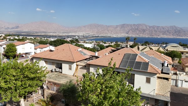 אזולאי מספרת גברים HaHashmonaim Mashul Ha amonim