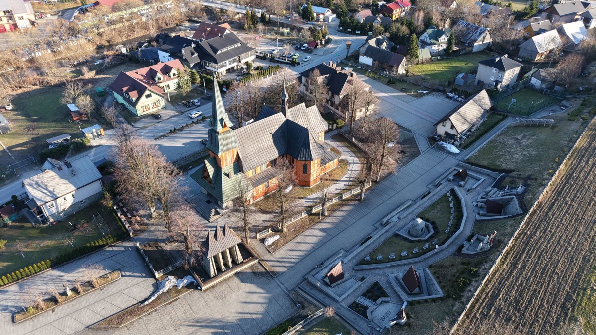 Kościół MB Nieustającej Pomocy w Jurkowie Lody Łąckie