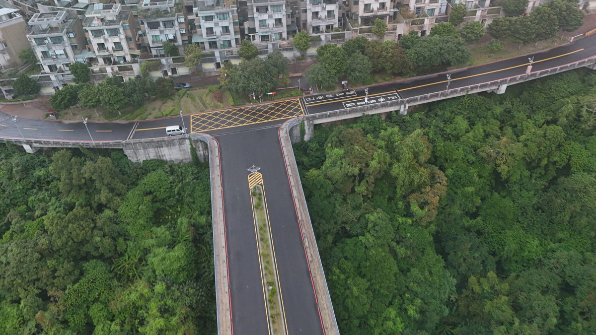 Huanyoujun Bridge Xingfuliao Ln 66