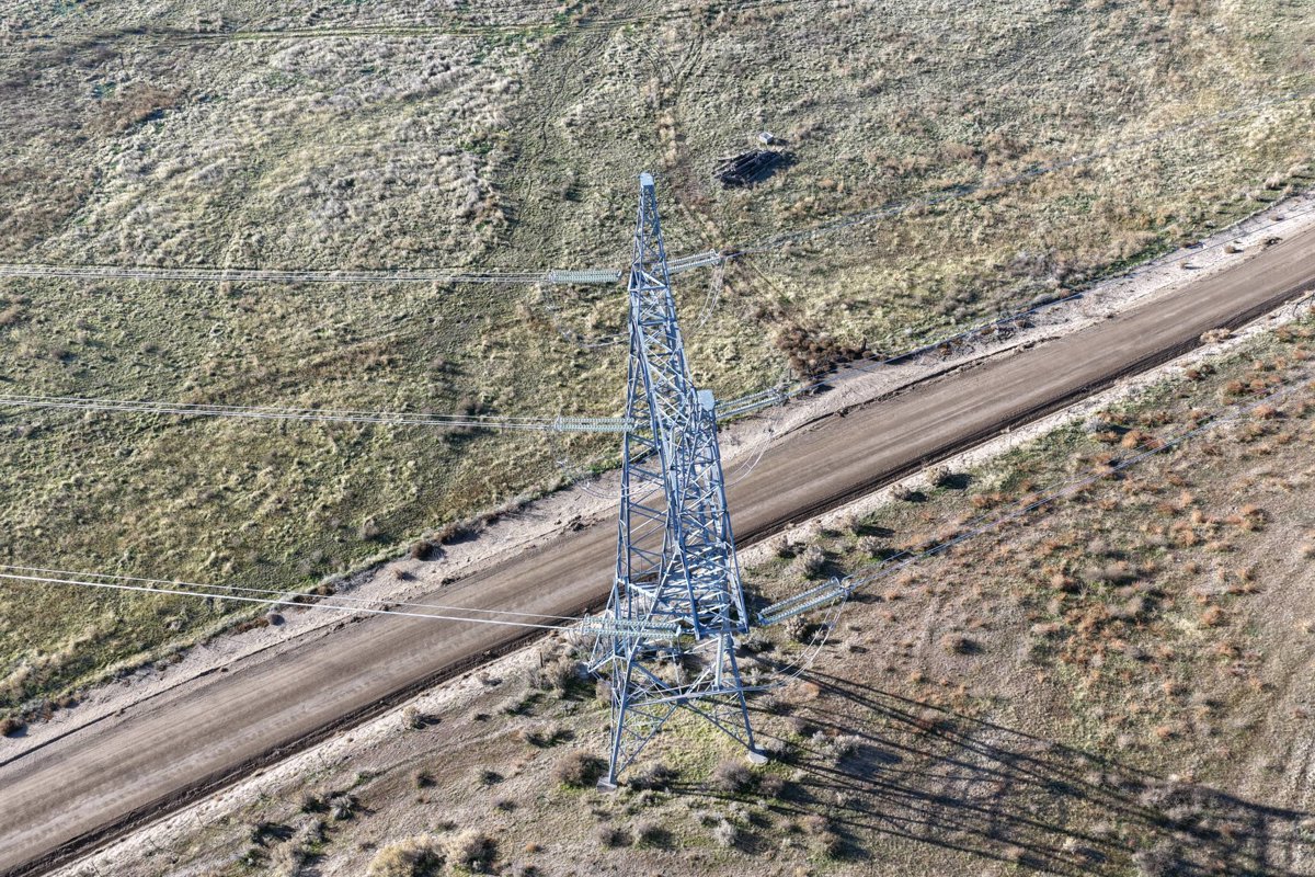 Mayfield Bison Ranch Aviation Navigation Arrow